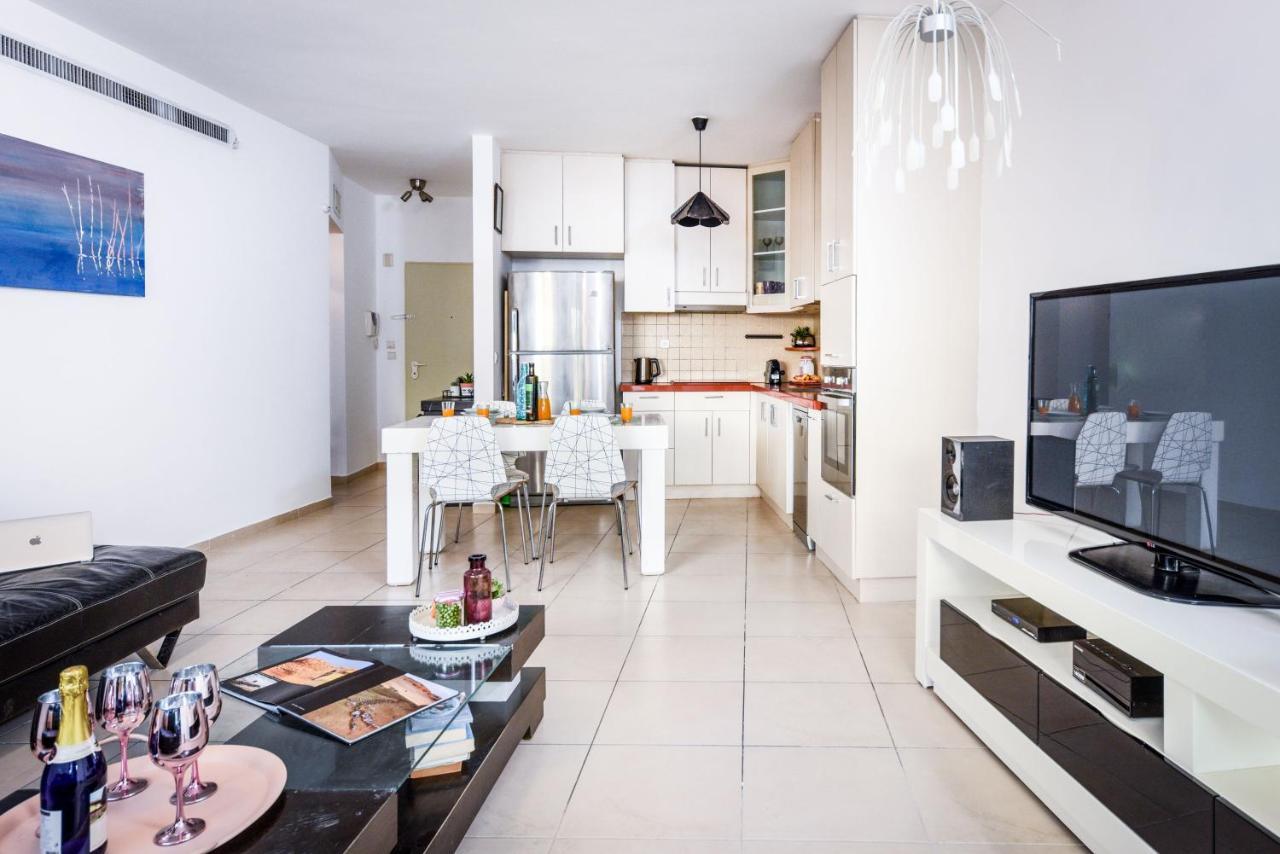 Stunning 2Br Apt W Balcony In City Center By Sea N' Rent Tel Aviv Exterior foto